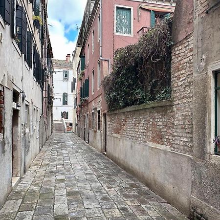 Historical Flat In Cannaregio, Venezia Exterior photo