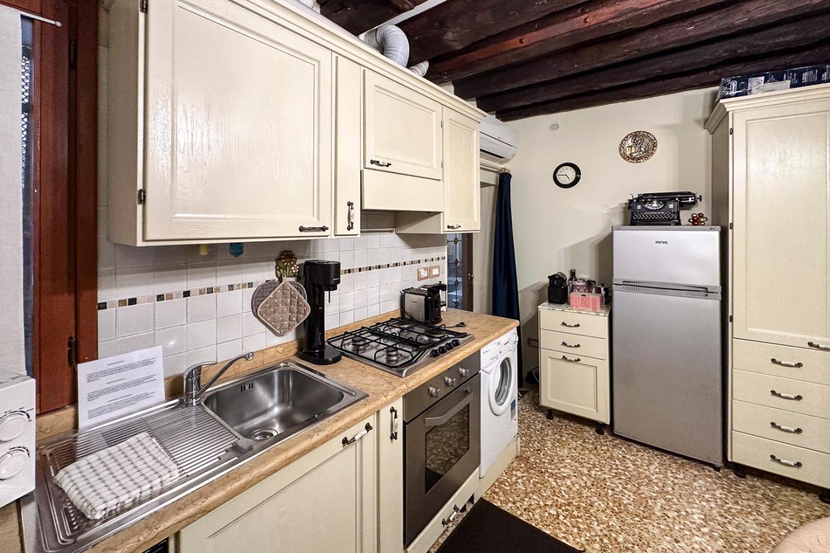 Historical Flat In Cannaregio, Venezia Exterior photo